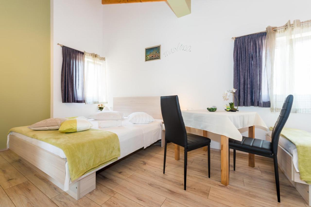Guesthouse Miranda Np Krka Lozovac Exterior photo